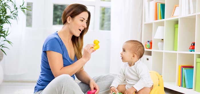 Cómo enseñar a hablar a un bebé