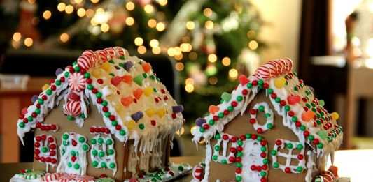 ¿Cómo hacer una casa de jengibre? | Ideal para hacer con niños en Navidad Cómo hacer una casa de jengibre