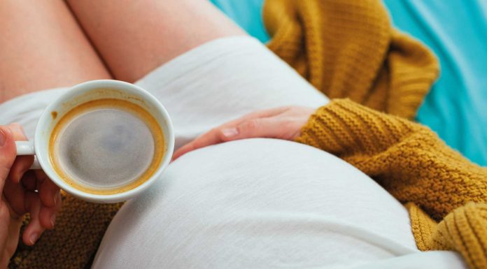 El consumo de café durante el embarazo y sus posibles efectos