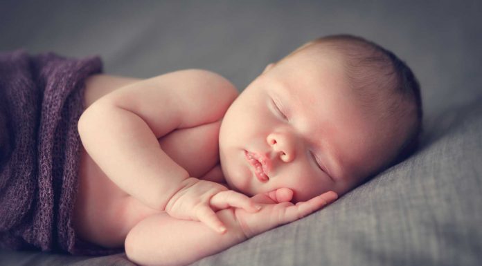 Consejos para evitar el baby lag o falta de sueño en padres recientes