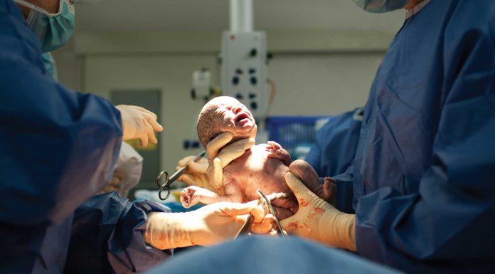 Ventajas y desventajas de la cesárea programada vs parto natural
