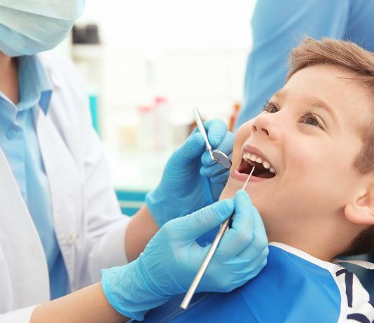 La Importancia de que los niños acudan al dentista La Importancia de que los niños acudan al dentista