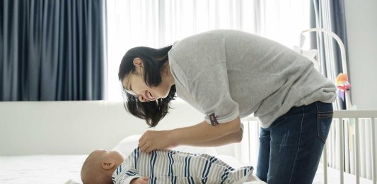 5 tips y consejos para vestir a tu bebé consejos para vestir a tu bebe