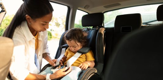 viajar con bebé en coche