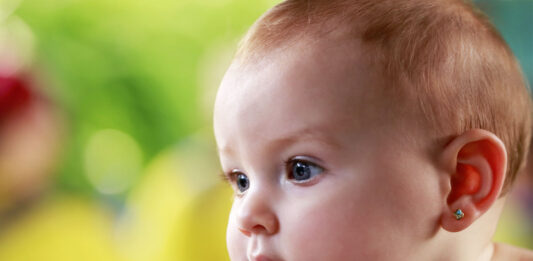 pros-y-contras-de-los-pendientes-para-bebe