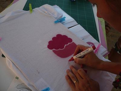 pintando_camiseta.jpg